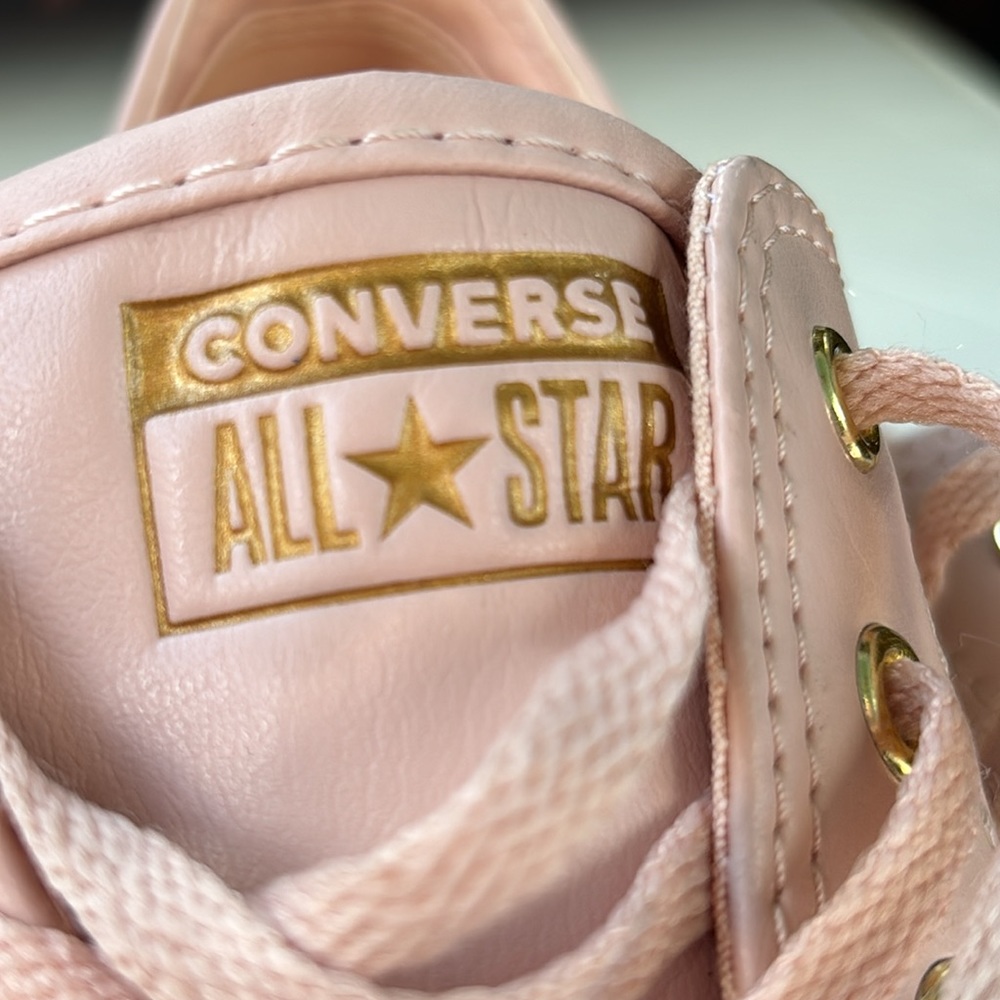 Converse - Chuck Taylor Dainty Craft SL Casual Sneakers, Size 7